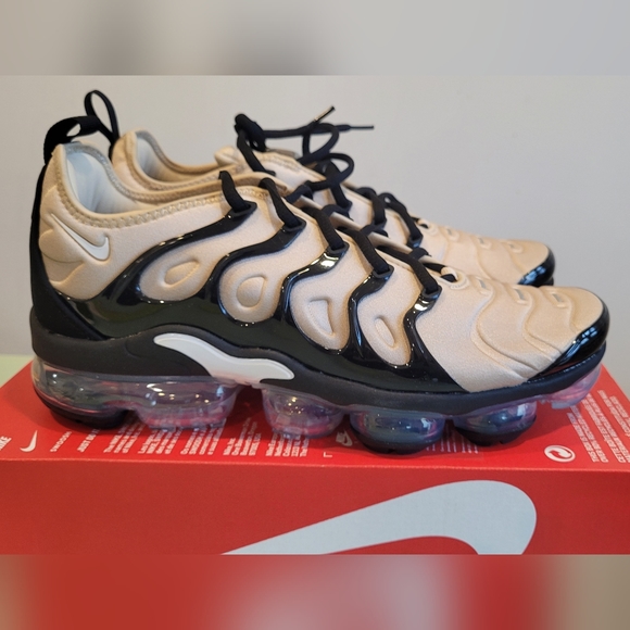 Nike Other - NEW Nike Air Vapormax Plus